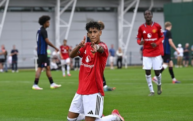 Gabriel tiếp tục bùng nổ ở giải trẻ.