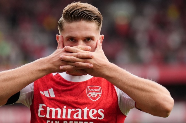 Gyokeres tỏa sáng cho Arsenal.