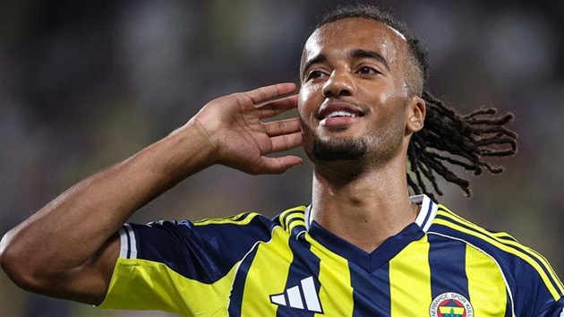 Fenerbahce giành chiến thắng trước Kocaelispor trên sân nhà.