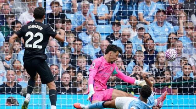 Man City một lần nữa ôm hận trước Tottenham.