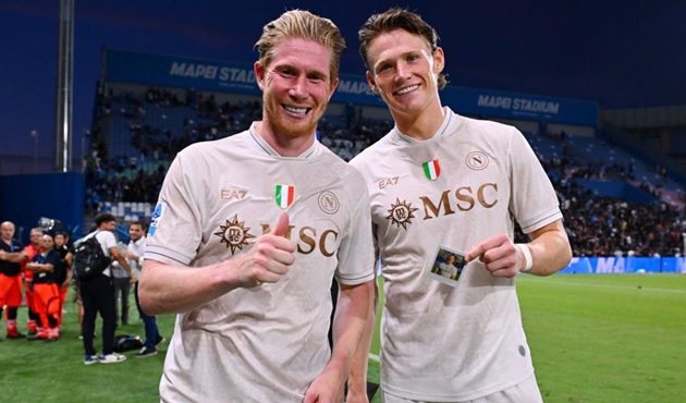 Kevin De Bruyne ra mắt ấn tượng tại Napoli.