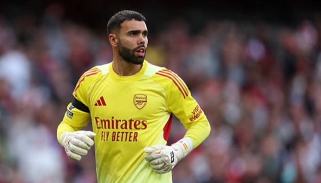 David Raya – 7.6/10: Có pha cứu thua xuất thần bằng phản xạ tuyệt vời để từ chối cú đánh đầu cận thành của Struijk khi tỷ số đang là 0-0. Ngoài tình huống đó, anh gần như không phải làm việc nhưng pha cản phá đó mang ý nghĩa sống còn.