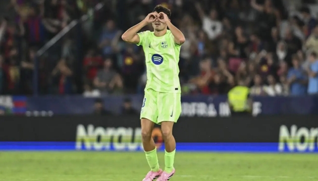 Ảnh bài viết Pedri chỉ trích trọng tài, nhắc lại pha bóng chạm tay của Tchouameni