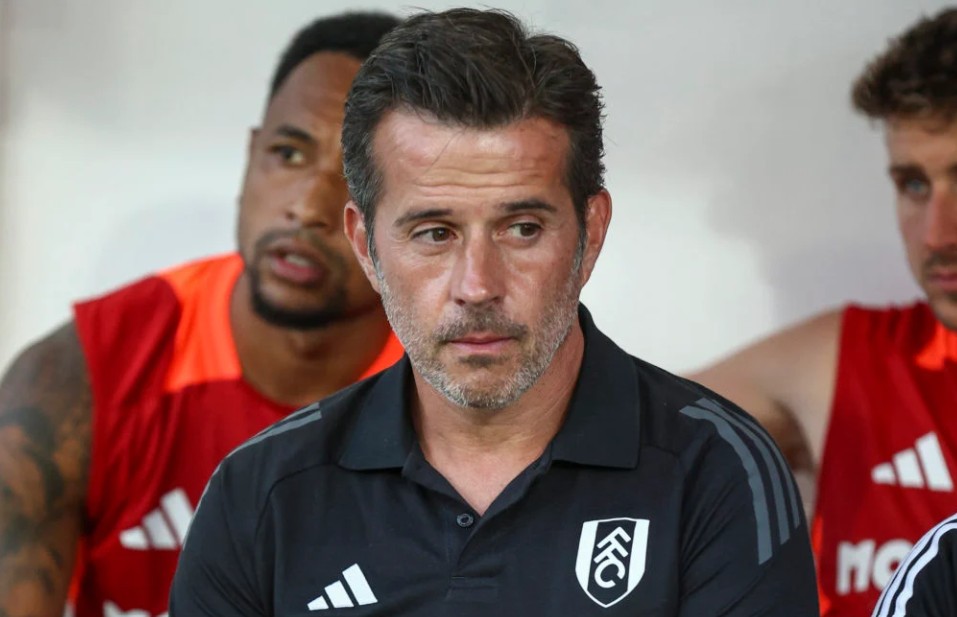 HLV Marco Silva đánh giá cao sức mạnh của Manchester United.