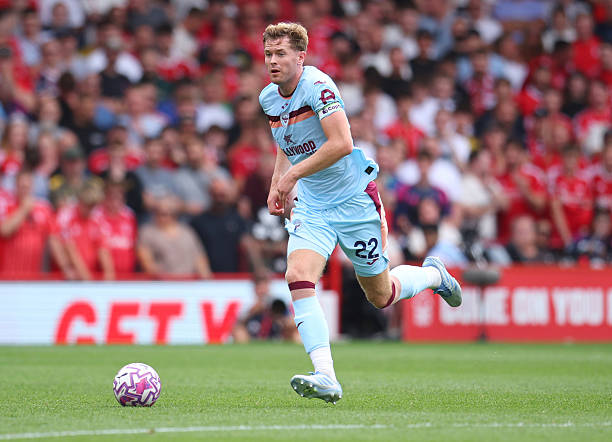 Nathan Collins được cho là mục tiêu mới nhất của Man Utd.