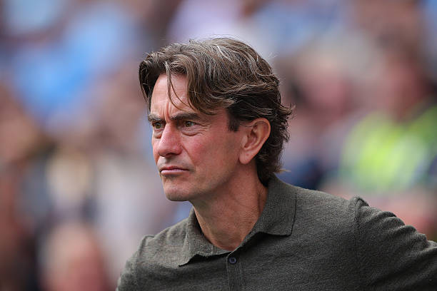 Frank đang cần gấp một tiền vệ tấn công để bổ sung vào đội hình.