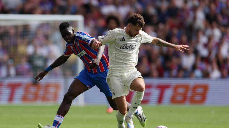 Trận đấu đã diễn ra căng thẳng.