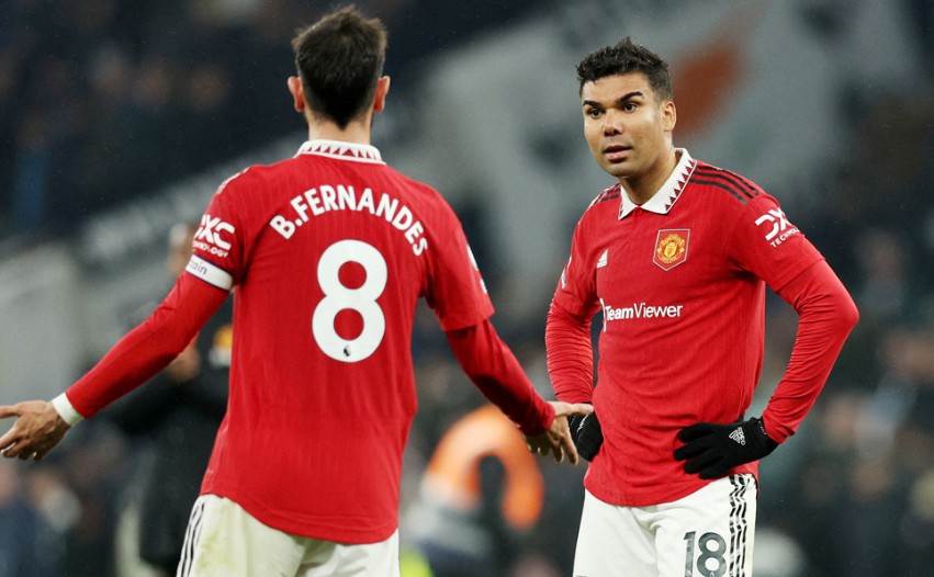 Bruno Fernandes và Casemiro không cho thấy sự hiệu quả khi kết hợp cùng nhau ở tuyến giữa của Manchester United.