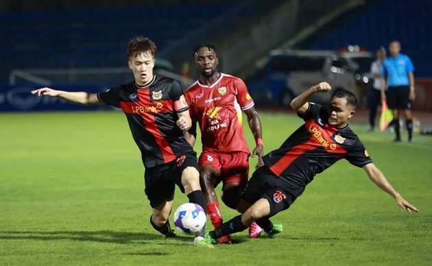 Ảnh bài viết Ninh Bình không còn là ẩn số sau khởi đầu tưng bừng