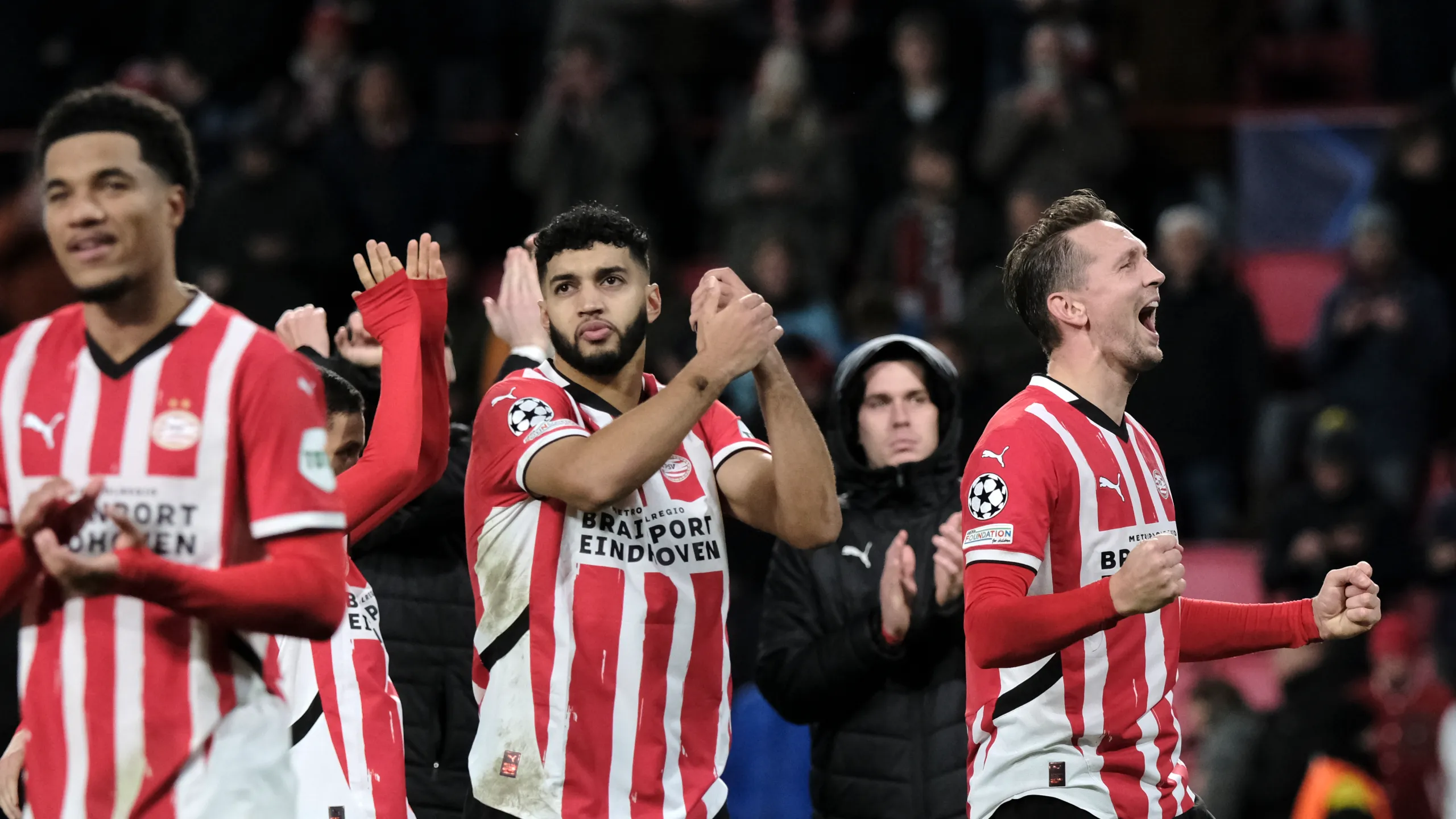 Câu chuyện thú vị gắn với nguồn gốc màu áo truyền thống của PSV