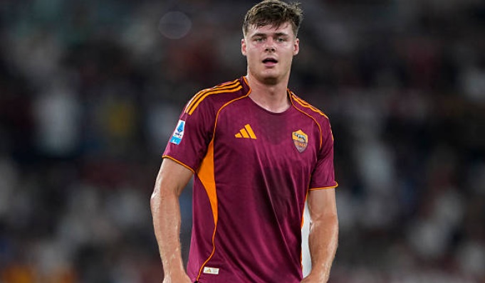 Evan Ferguson đã có trận đấu khá ấn tượng, góp phần giúp Roma giành chiến thắng trước Bologna.
