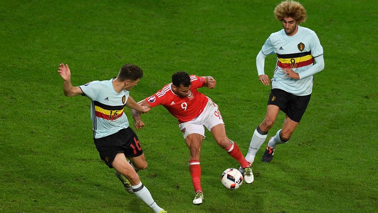 Bỉ gục ngã trước xứ Wales đầy đáng tiếc ở EURO 2016