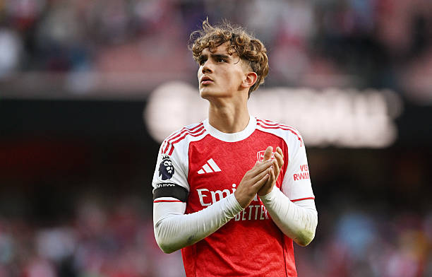 Dowman sẽ đối mặt với áp lực và kỳ vọng ngày một tăng.