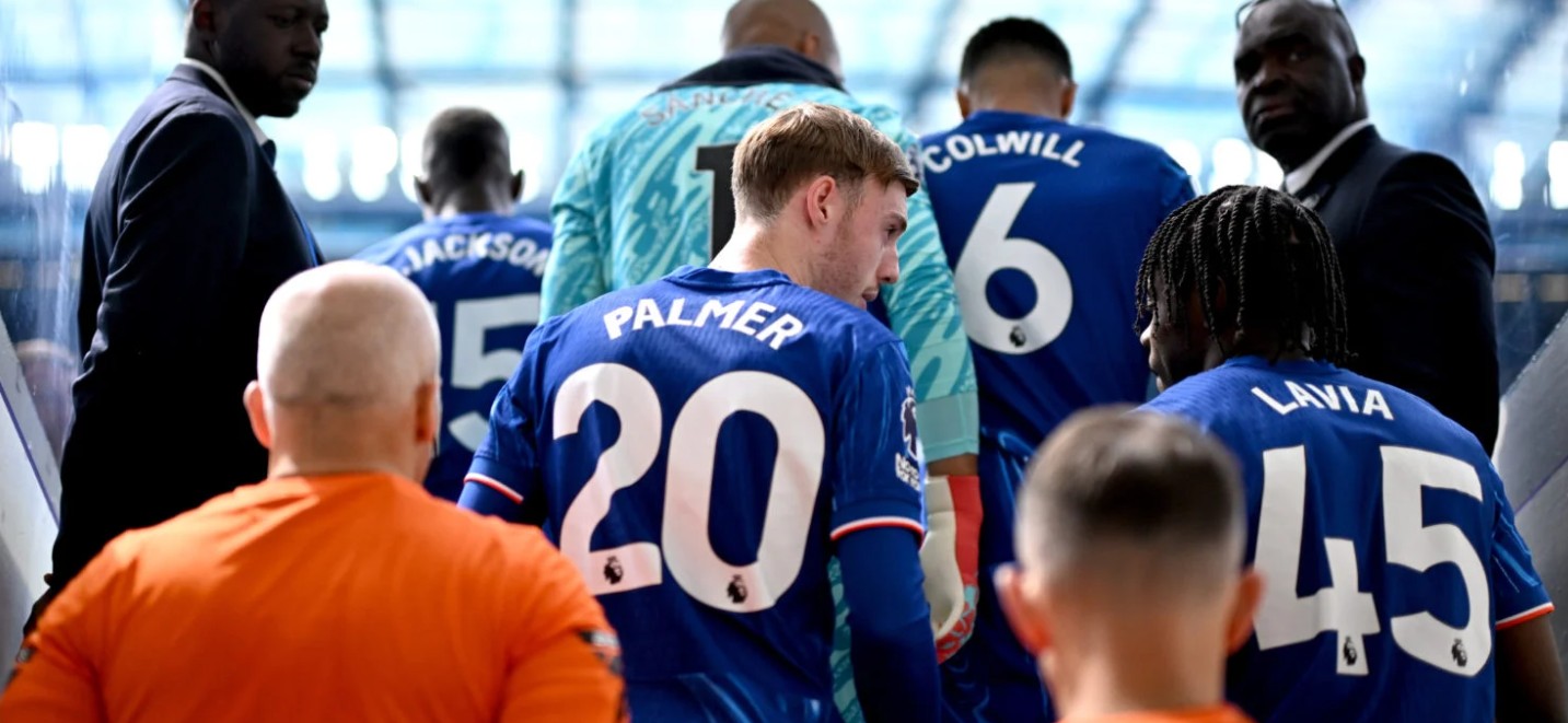 Romeo Lavia và Cole Palmer sẽ mang đến cú hích lực lượng cho The Blues.