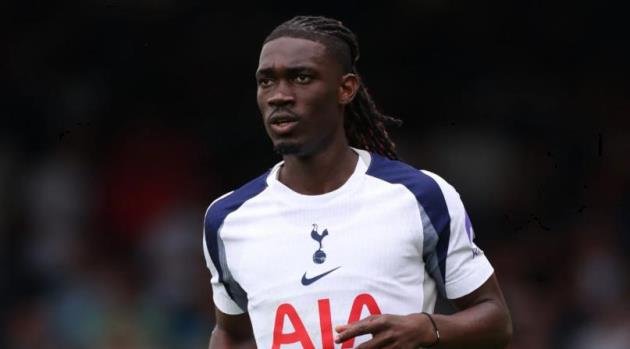 Ảnh bài viết Bị HLV Thomas Frank gạch tên, Yves Bissouma sắp chia tay Tottenham