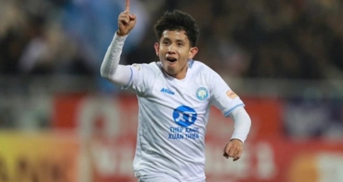 Hồng Duy mang tin vui đến cho Nam Định.