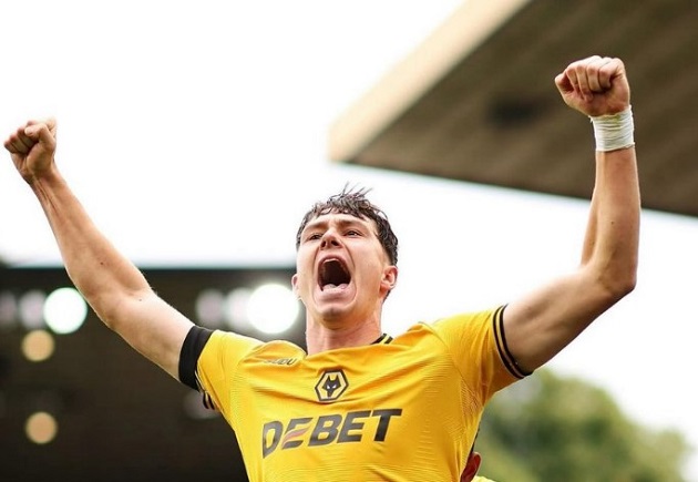 Wolves từ chối đề nghị 55 triệu bảng cho Larsen.