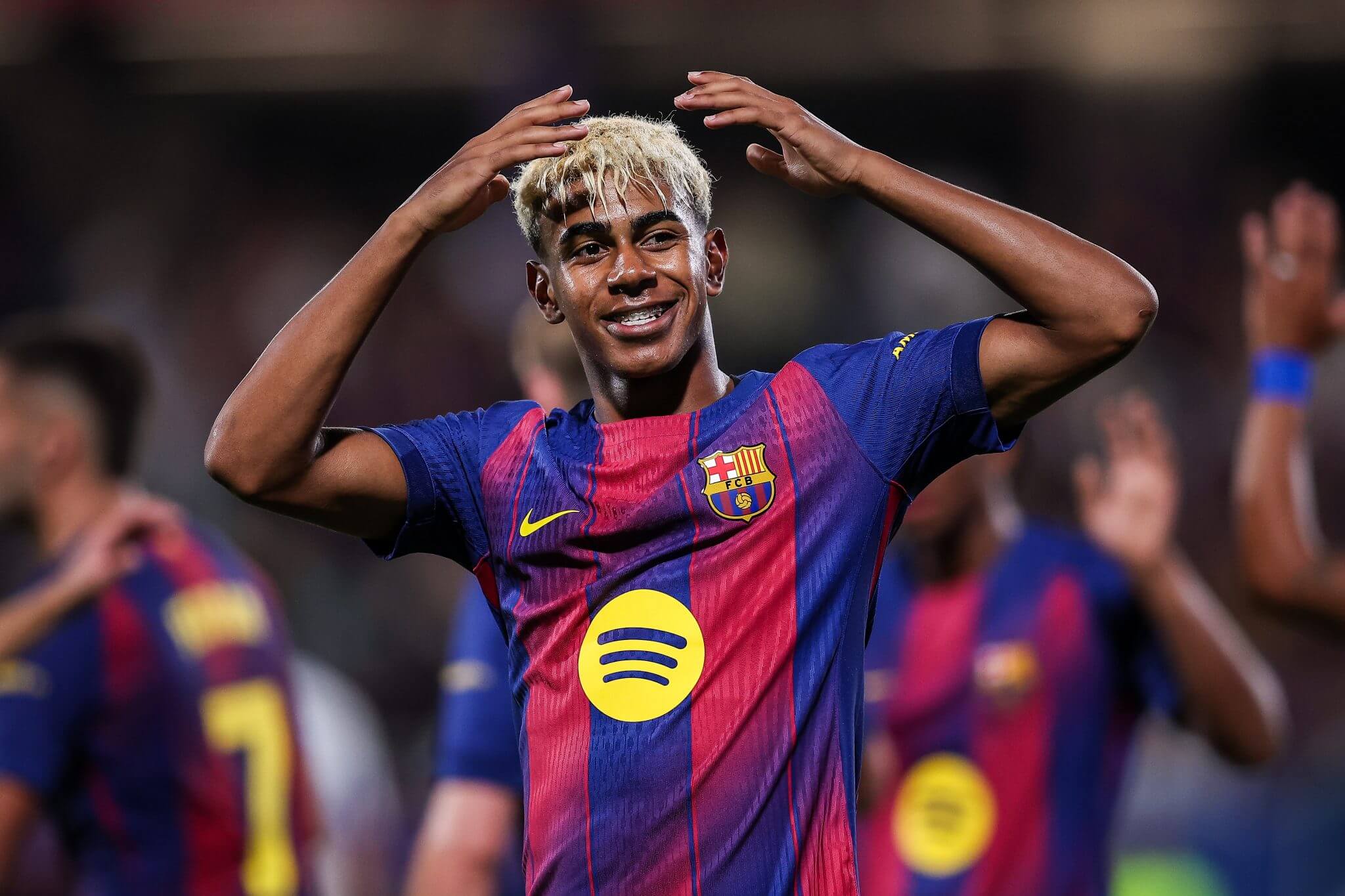 Yamal được Barca cài điều khoản mua đứt lên tới 1 tỉ euro