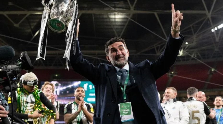 Chính sách của Yasir Al-Rumayyan mang lại thành công cho Newcastle với danh hiệu ở Carabao Cup mùa vừa rồi.