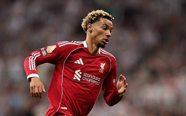 Hugo Ekitike tỏa sáng, Liverpool có thực sự cần Alexander Isak?