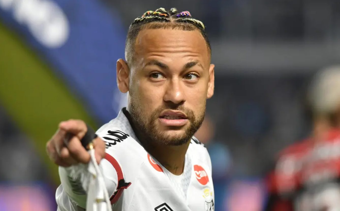 Neymar sẽ phải phấn đấu rất nhiều để được dự World Cup 2026.