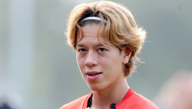 Viktor Lê đã nhận được những góp ý chân thành từ người thầy của mình.