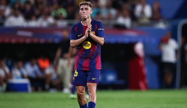 Barca có thể bán Fermin vì khó khăn tài chính