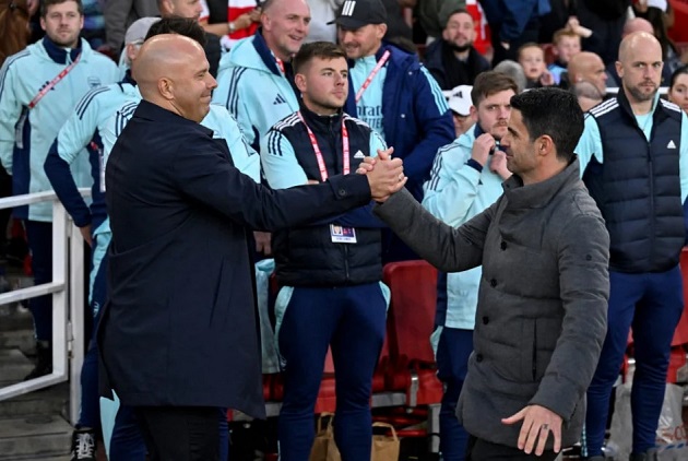 Ảnh bài viết Neville dự đoán Arsenal đánh bại Liverpool bằng bài tủ