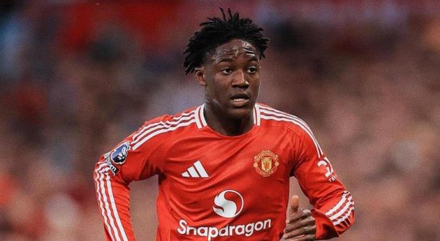 Ảnh bài viết Mainoo yêu cầu cho mượn, Napoli và nhiều câu lạc bộ Ngoại hạng Anh quan tâm