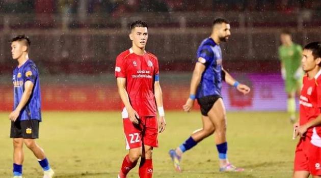 Ảnh bài viết HLV Lê Huỳnh Đức: Tiến Linh cần thêm thời gian để thể hiện phong độ