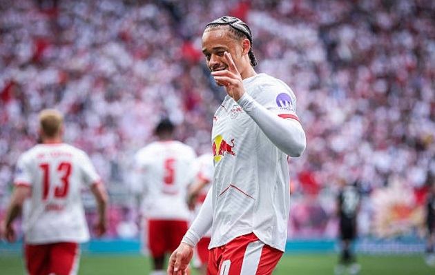 Simons là mục tiêu của Tottenham, Chelsea.