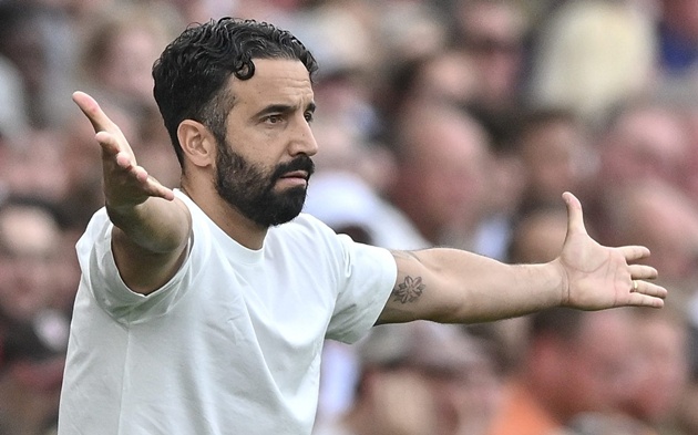 Ảnh bài viết Man Utd chạy nước rút kế hoạch chuyển nhượng: Bài toán thủ môn, tuyến giữa và “bomb squad”