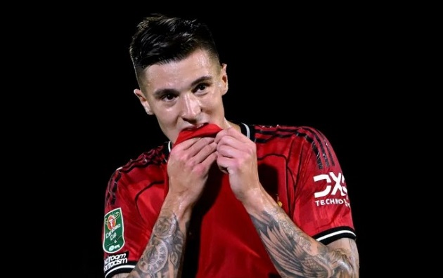 Amorim đã chi quá nhiều tiền trong mùa hè.