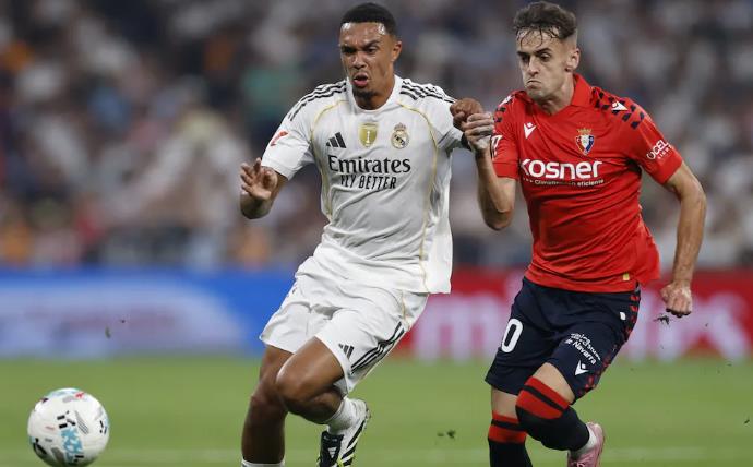 Alexander-Arnold gặp khó ở Real.