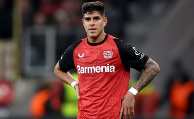 Piero Hincapie tiến gần hơn đến Arsenal.