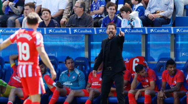 Simeone đang gặp áp lực lớn.