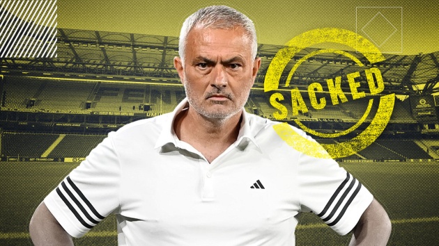 Mourinho liên tiếp hứng chịu thất bại trên băng ghế chỉ đạo.