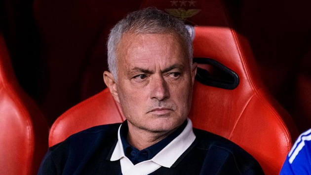 Năng lực của HLV Mourinho bắt đầu bị nghi ngờ.