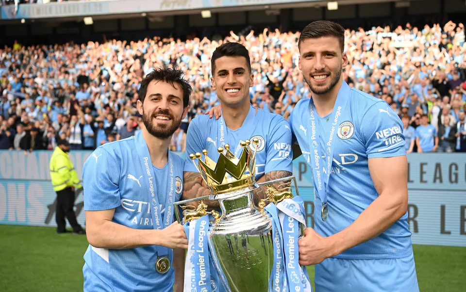 Ruben Dias đã dành tất cả mọi đỉnh cao danh vọng cùng Man City