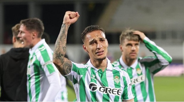 Betis muốn có Antony nhưng mức lương vẫn là một trở ngại.