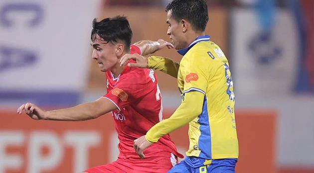 Ảnh bài viết Brandon Ly ra mắt V.League, HLV Polking kỳ vọng vào tương lai