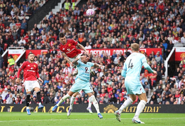 Sesko cần những quả tạt thuận lợi hơn để tạo bước ngoặt.