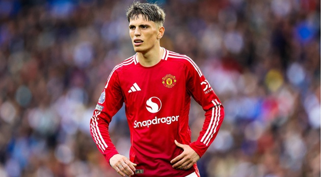 Ảnh bài viết MU bán Garnacho cho Chelsea, lọt top kỷ lục CLB