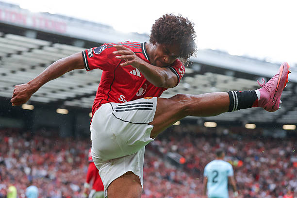 Ảnh bài viết Vận rủi của Cunha và lời giải bất ngờ mang tên Joshua Zirkzee