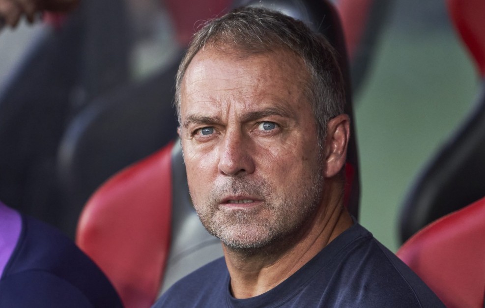 Flick không hài lòng với màn thể hiện của Barca.