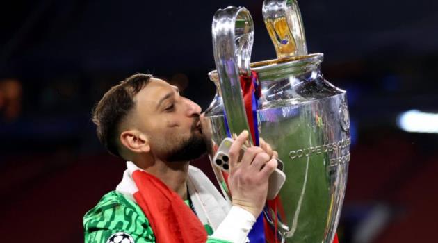 Donnarumma sắp đến Man City.