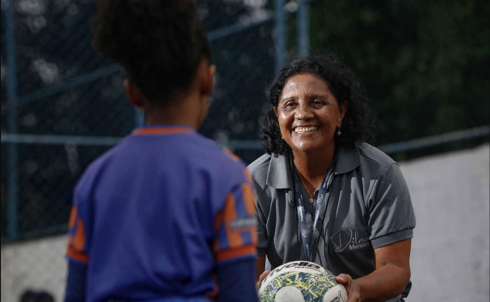 Bà vẫn miệt mài để giúp phát triển môn bóng đá nữ của Brazil và thế giới nói chung