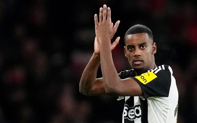 Ảnh bài viết Liverpool cuỗm Isak, Newcastle hụt hơi chuyển nhượng