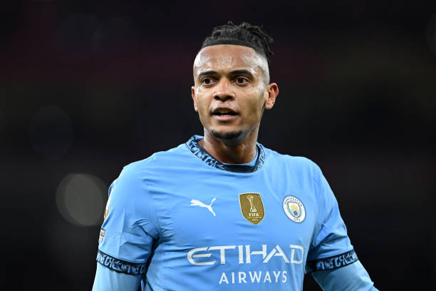 Akanji chia tay Man City.