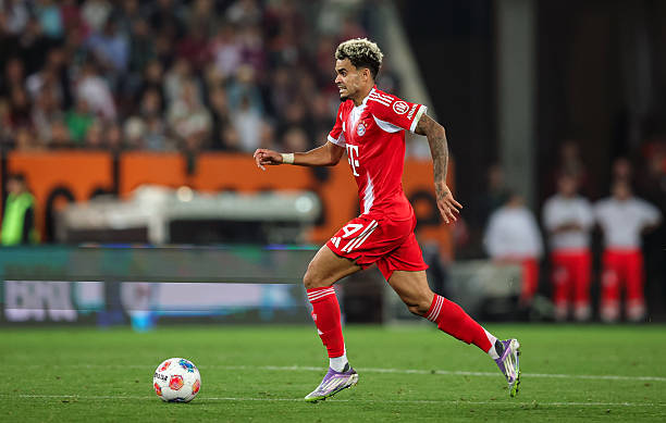 Luis Diaz là bản hợp đồng đắt giá nhất tại Bundesliga hè này.